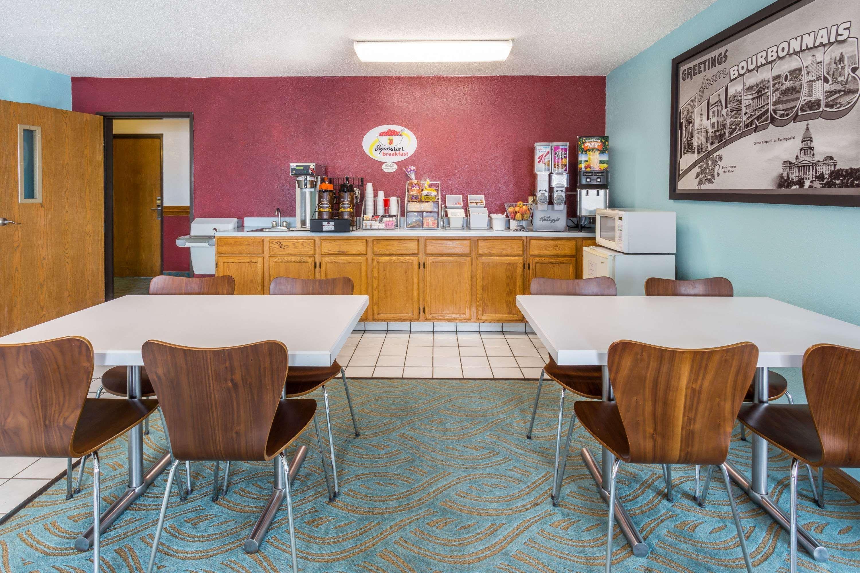 Super 8 By Wyndham Bourbonnais/Kankakee Area Exterior foto